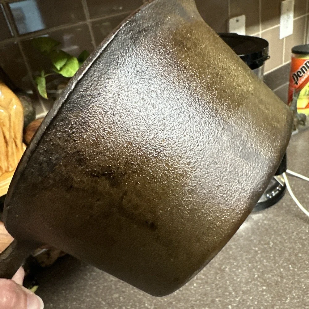 Vintage Cast Iron 2 Qt Saucepan No 6 Wood Handle‎ Removable Handle Seasoned